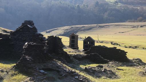 La sequía saca a flote la Galicia sumergida