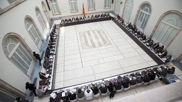 Una de las reuniones del Pacto Nacional por el Referéndum