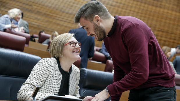 La consellera María José Salvador, este miércoles en el pleno de las Cortes