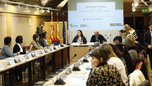 Reunión preparatoria celebrada por el Gobierno aragonés para ultimar el plan de igualdad