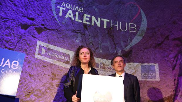 Asunción Martínez y Francisco Bartual, presentando Aquae Talent Hub en Alicante