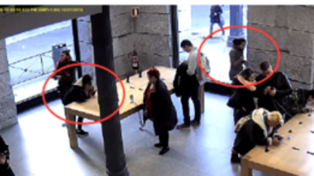 Orden de alejamiento de la tienda Apple a un clan de rumanos por robar a mordiscos 24 Iphone