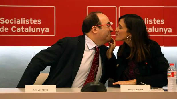 Miquel Iceta y Núria Parlon, en una ejectutiva del PSC
