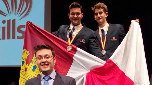 Estudiantes castellano-manchegos ganadores de las medallas de plata en el SpainSkills 2017