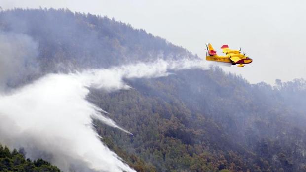 Imagen de archivo de un incendio forestal en Sant Joan de Labritja (Ibiza) en 2011