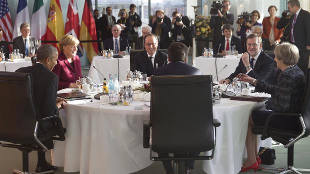 Rajoy con Obama, Merkel, Hollande, Renzi y Theresa May el pasado 18 de noviembre en Berlín