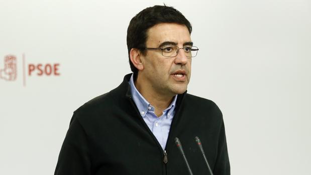 El responsable de Organización de la gestora del PSOE, Mario Jiménez