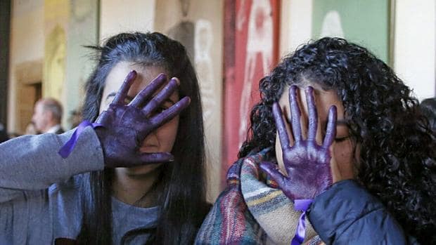 Manifestación contra la lacra machista en Santiago