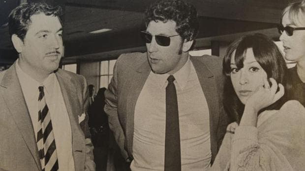 El empresario madrileño Nuño de la Rosa con los cantantes Tom Jones y Massiel en 1966