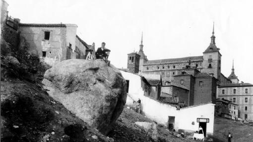 Cercanías del Alcázar de Toledo donde en se prodigaban las casa de mancebía y tabernas (Foto Rodríguez, AHPTO