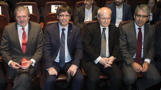Méndez de Vigo, Puigdemont, Iceta y Homs, ayer en un acto en Madrid