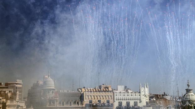 Imagen de la mascletà de este jueves