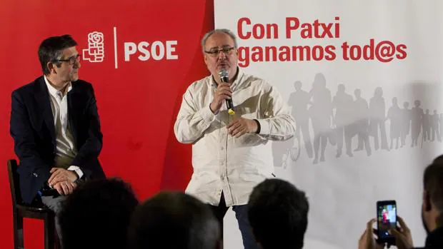 Patxi López junto al diputado socialista Guillermo Meijón durante el acto celebrado en Pontevedra