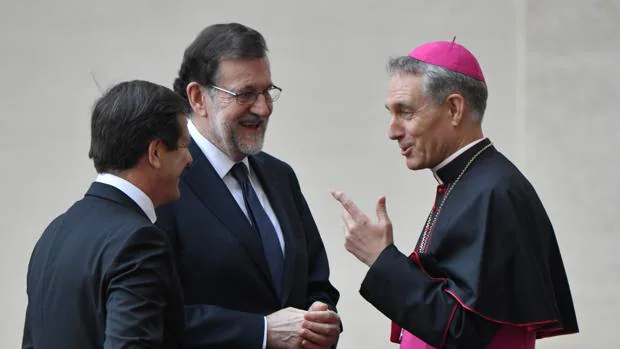 Mariano Rajoy, a su llegada al Vaticano