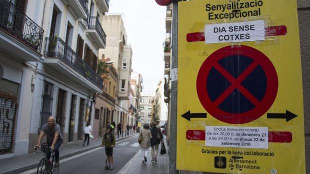 Señal de tráfico del Ayuntamiento de Barcelona