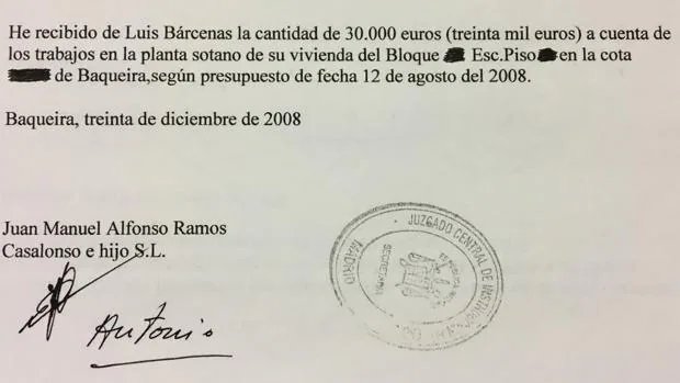 Uno de los cuatro recibos de 30.000 euros cada uno entregados por Bárcenas para la reforma de su casa invernal