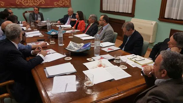 Reunión celebrada en la Diputación de Zaragoza para articular una estretagia provincial contra la despoblación