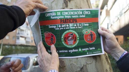 El cartel que anuncia la convocatoria del domingo