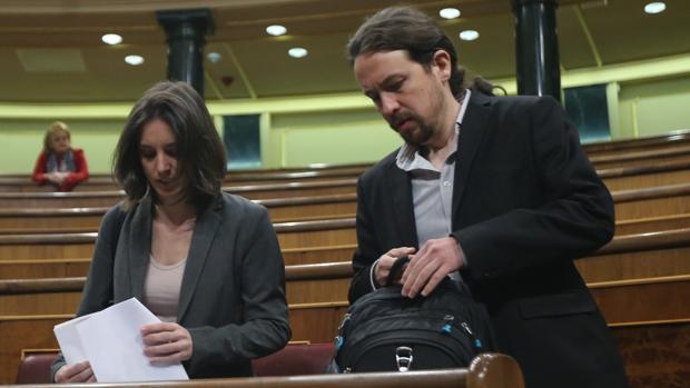 Pablo Iglesias junto a Irene Montero en el Congreso de los Diputados