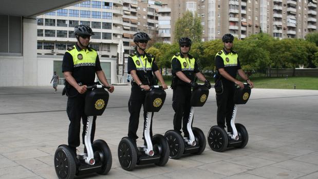 Aspirantes que se han presentado al examen para puestos interinos en la Policía Local de Benidorm