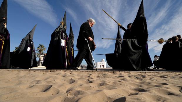 Imagen de archivo de una procesión de la Semana Santa Marinera de Valencia