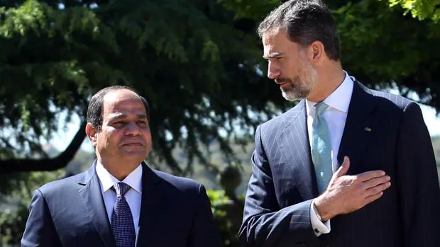 Don Felipe con Abdelfatah Al Sisi, en una imagen de archivo