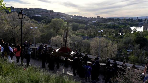 Martes Santo: Vía Crucis en la catedral y tres procesiones por el Casco Histórico