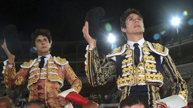 Roca Rey y Castella, a hombros en la Feria de Granada