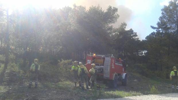 Imagen del incendio declarado este martes en Enguera