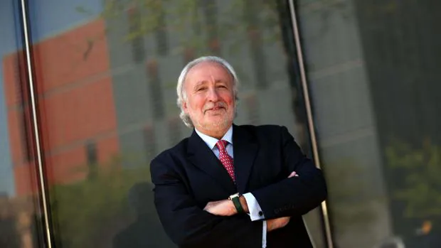 El exdiputado de CiU y promotor de la formación liberal Lliures, Antoni Fernández Teixidó
