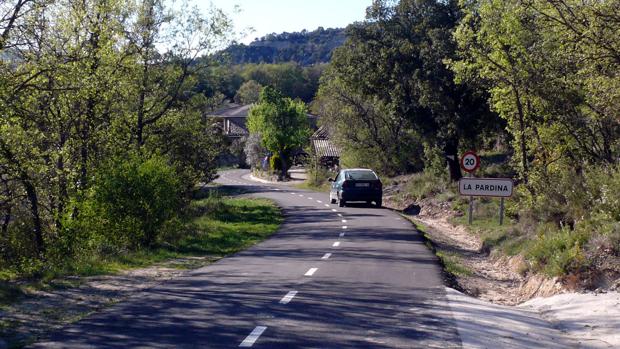 Acaba de estrenarse la remozada carretera que comunica a tres pequeños núcleos del Sobrarbe (Huesca)