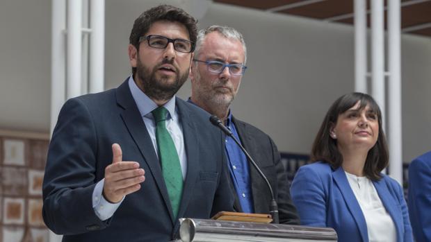 López Miras (PP) acepta presentarse a la investidura en Murcia y confía en un pacto con Ciudadanos