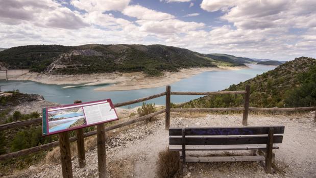 Imagen del embalse de Entrepeñas, en Sacedón (Guadalajara)