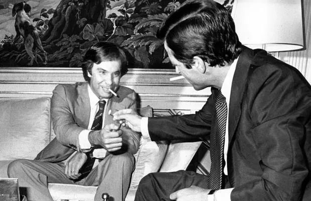 Felipe González y Adolfo Suárez, en una de sus fotos más icónicas, fechada el 25 de junio de 1977