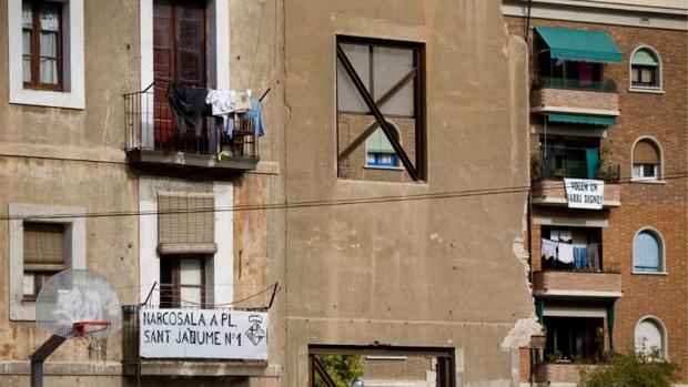 Pancartas de los vecinos por un barrio digno