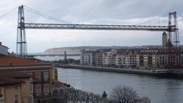 Una anciana arranca de un mordisco parte del dedo a un individuo que intentó robarle en Vizcaya