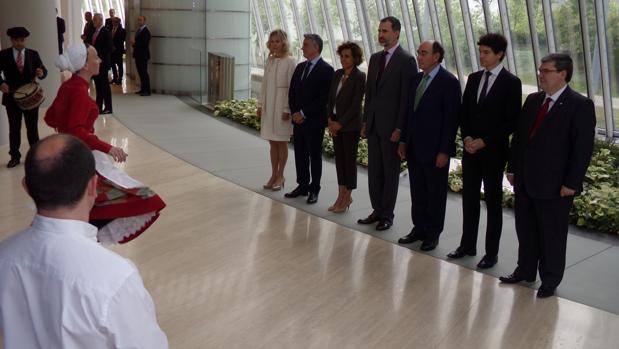 El Rey, a su llegada a la Torre Iberdrola