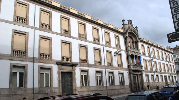 Sede de la Diputación de Orense, en la calle Progreso