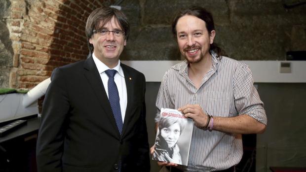 Pablo Iglesias y Carles Puigdemont, en una imagen de archivo