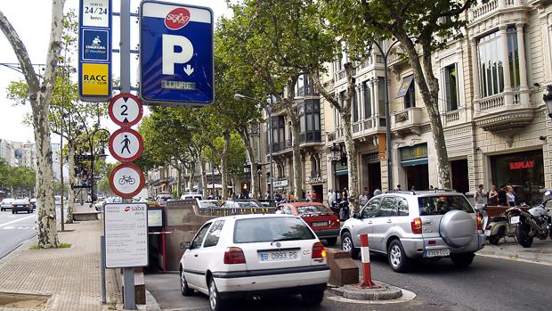 Entrada a un parking subterráneo en el centro de Barcelona