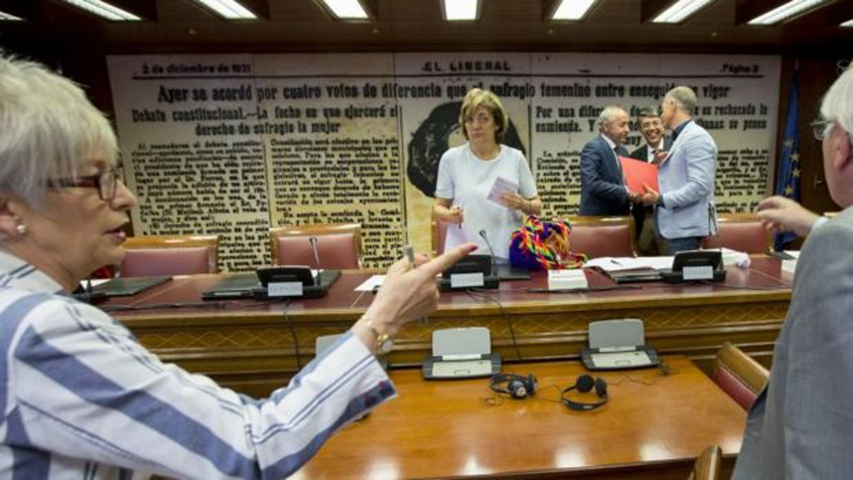 Constitución en el Senado de la Comisión para la investigación de la financiación ilegal de los partidos políticos