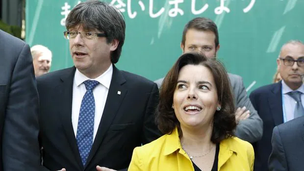 Carles Puigdemont y Soraya Sáenz de Santamaría