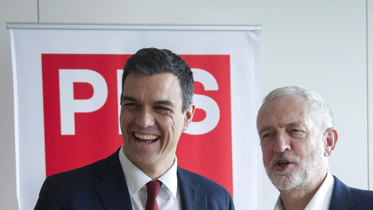 Pedro Sánchez y Jeremy Corbyn, en una imagen de archivo