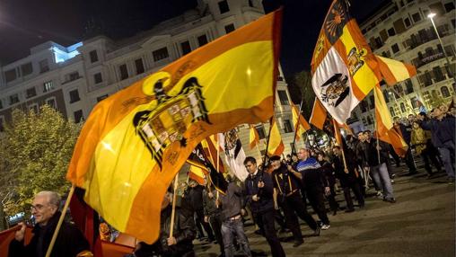 Manifestantes de Falange en una convocatoria en 2012