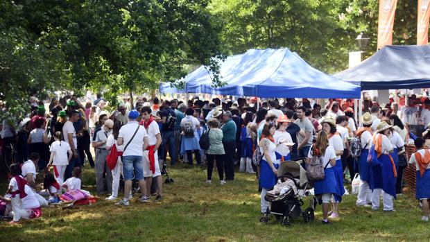 Fiesta en «El Parral» con motivo de la celebración del Curpillos, en Burgos