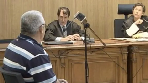 El acusado, durante el juicio celebrado en la Audiencia de Huesca