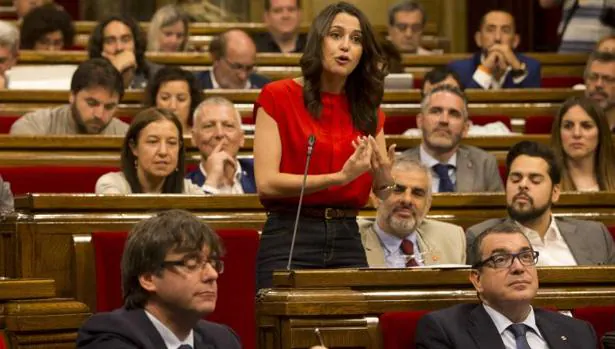 Intervención de Inés Arrimadas, durante el pleno del Parlamento autonómico, hoy