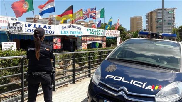 Imagen de archivo de una patrulla de la Policía Nacional