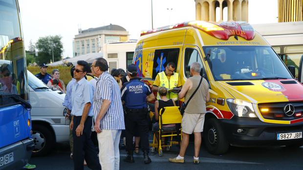 Un autobús y una furgoneta implicados en el choque en cadena en Plaza de Castilla