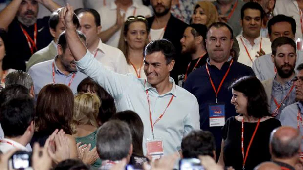 Pedro Sánchez, a su llegada al 39 congreso federal de los socialistas este sábado en Madrid.